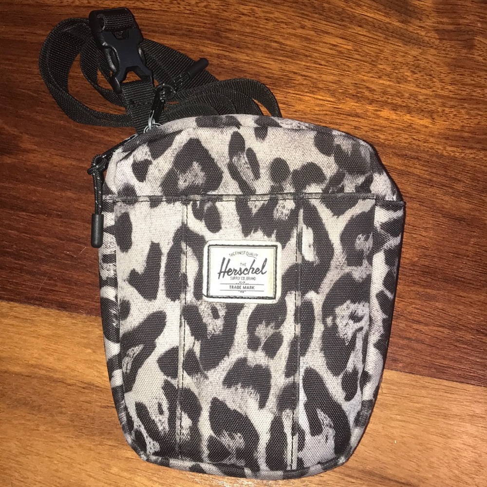 Herschel Satchel!